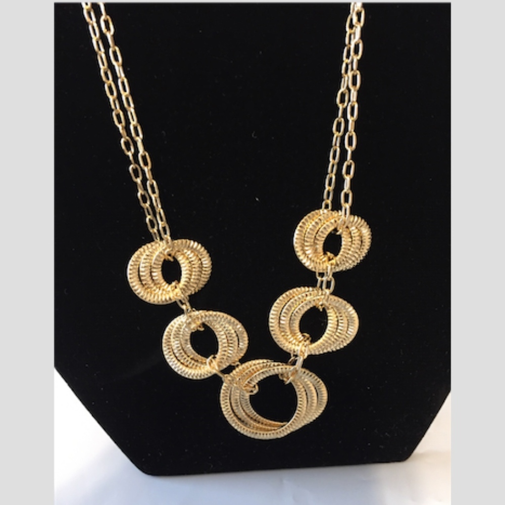 Beautiful bold Graduated Interlocking Circles Necklace Fine 18K/Bro